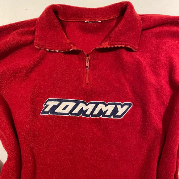 Tommy oversized crew neck ❤️ - Picture 4 of 4